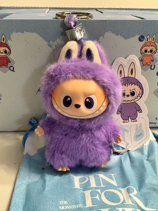 Popmart pin for love labubu Letter "T"