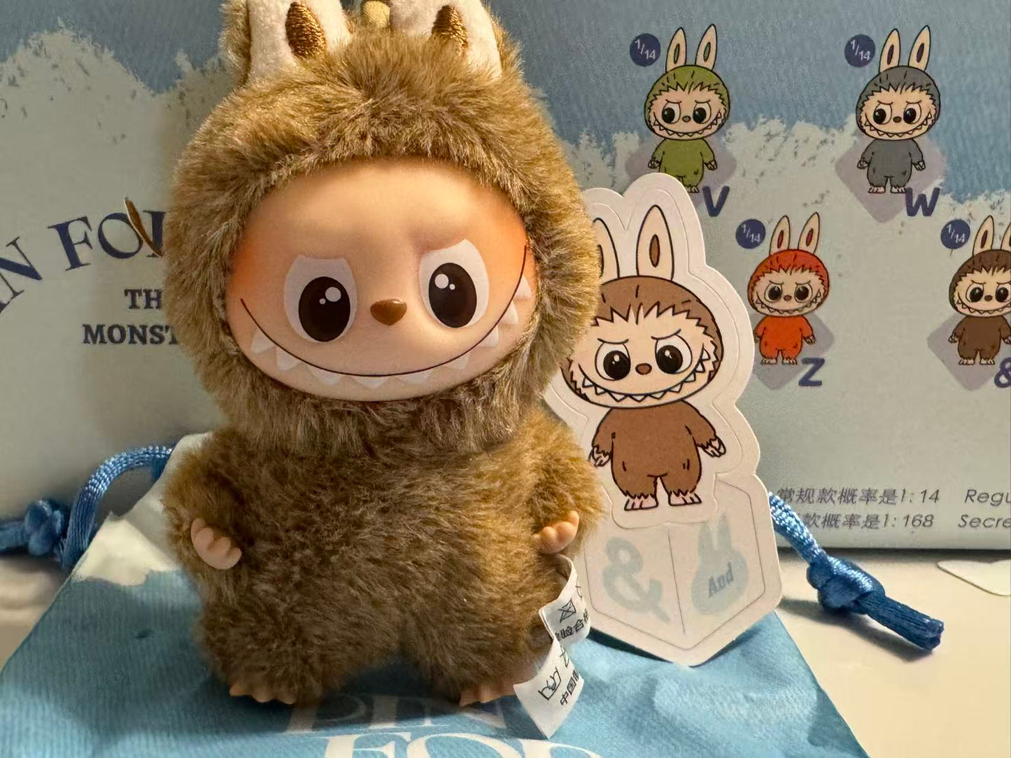 Popmart pin for love labubu Letter "&"