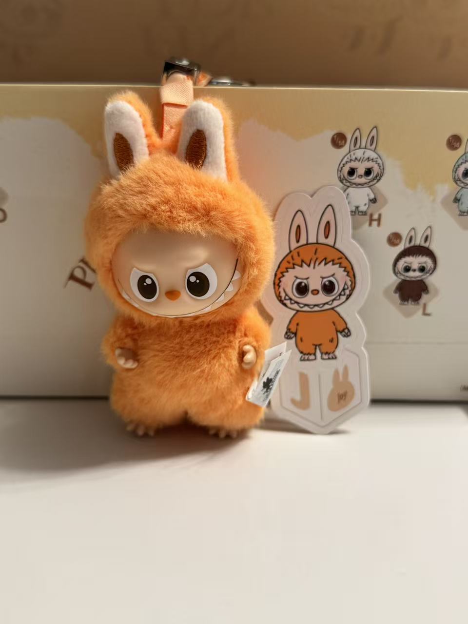 Popmart pin for love labubu Letter "J"