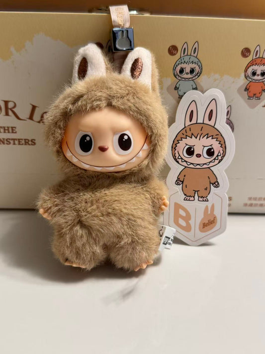 Popmart pin for love labubu Letter "B"