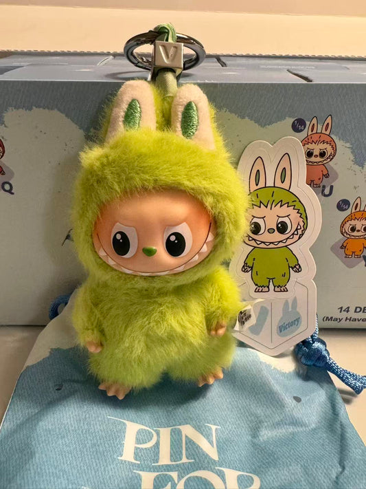 Popmart pin for love labubu Letter "V"