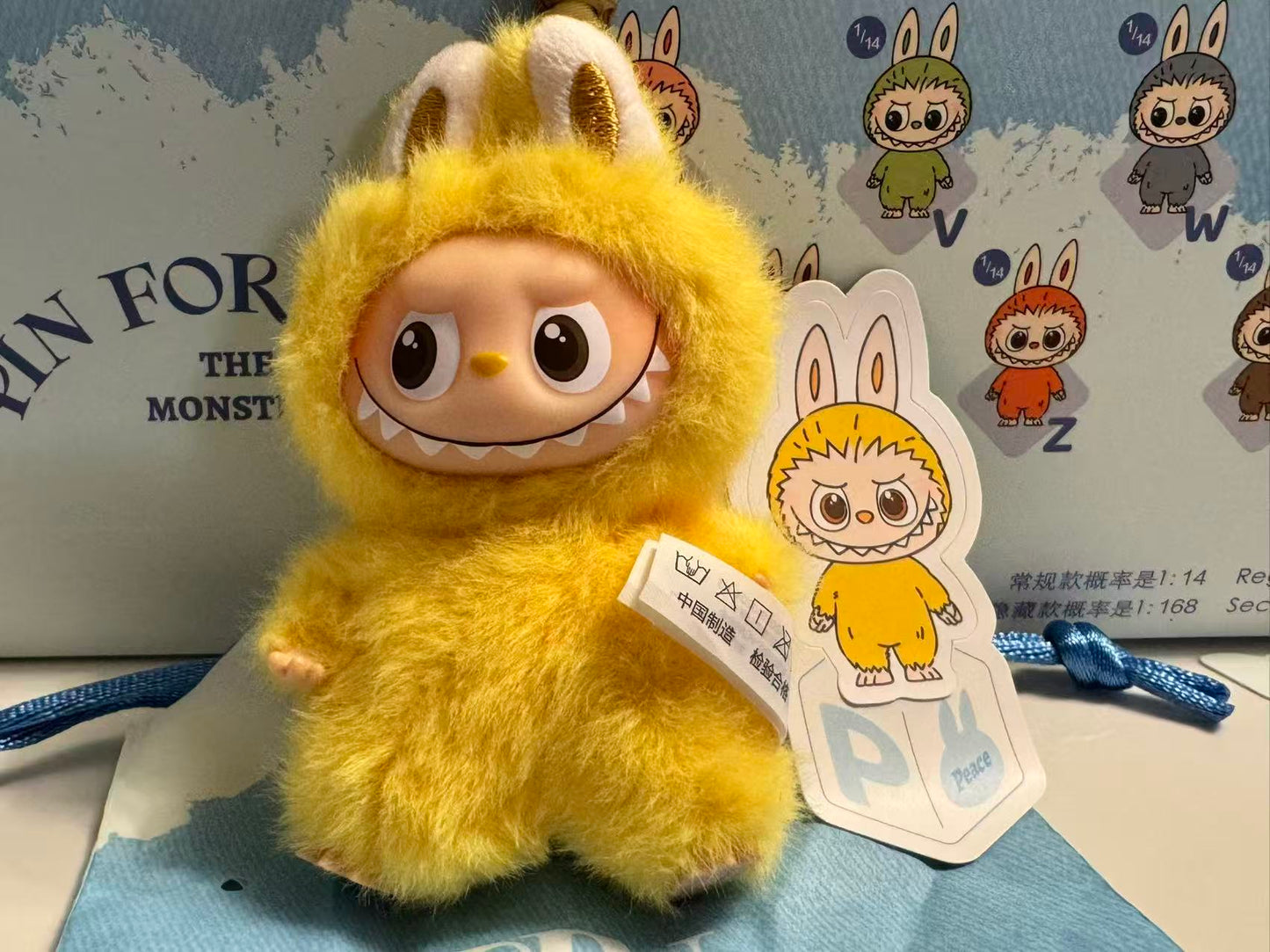 Popmart pin for love labubu Letter "P"