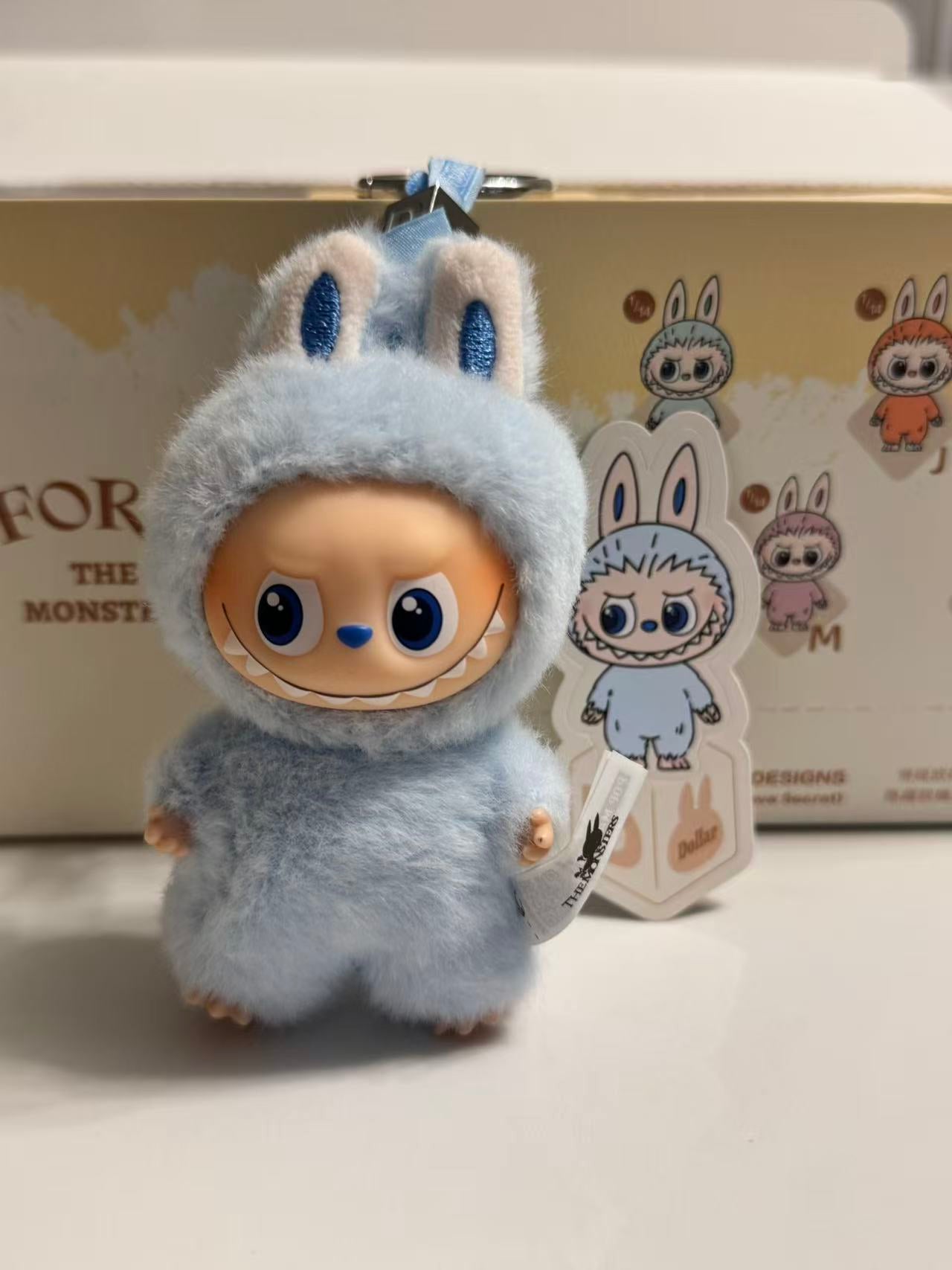 Popmart pin for love labubu Letter "D"