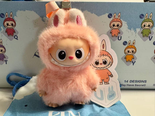 Popmart pin for love labubu Letter "U"