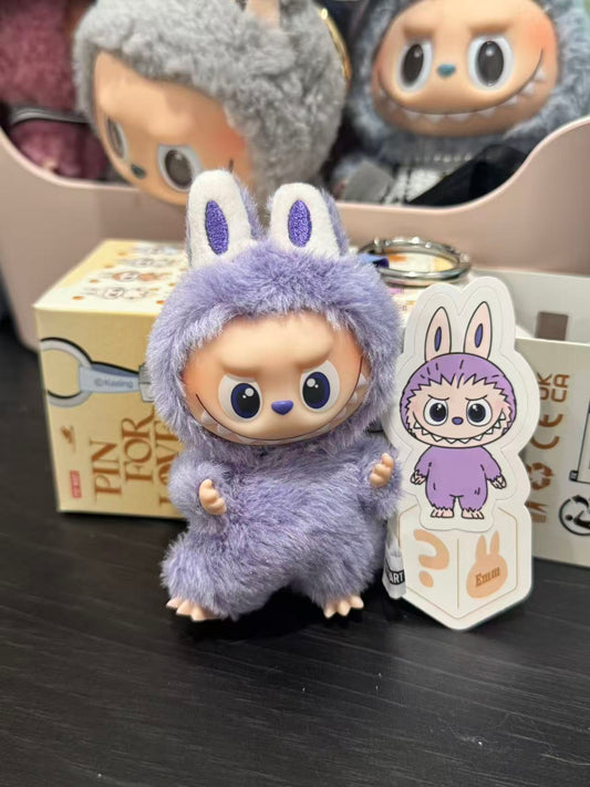 Popmart pin for love labubu Letter "?"